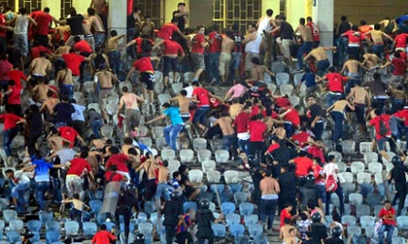 Ausschreitungen im Fußballstadion